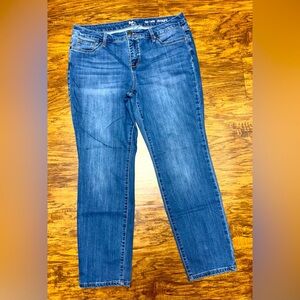 New Directions Straight Leg Jeans Size 14PR